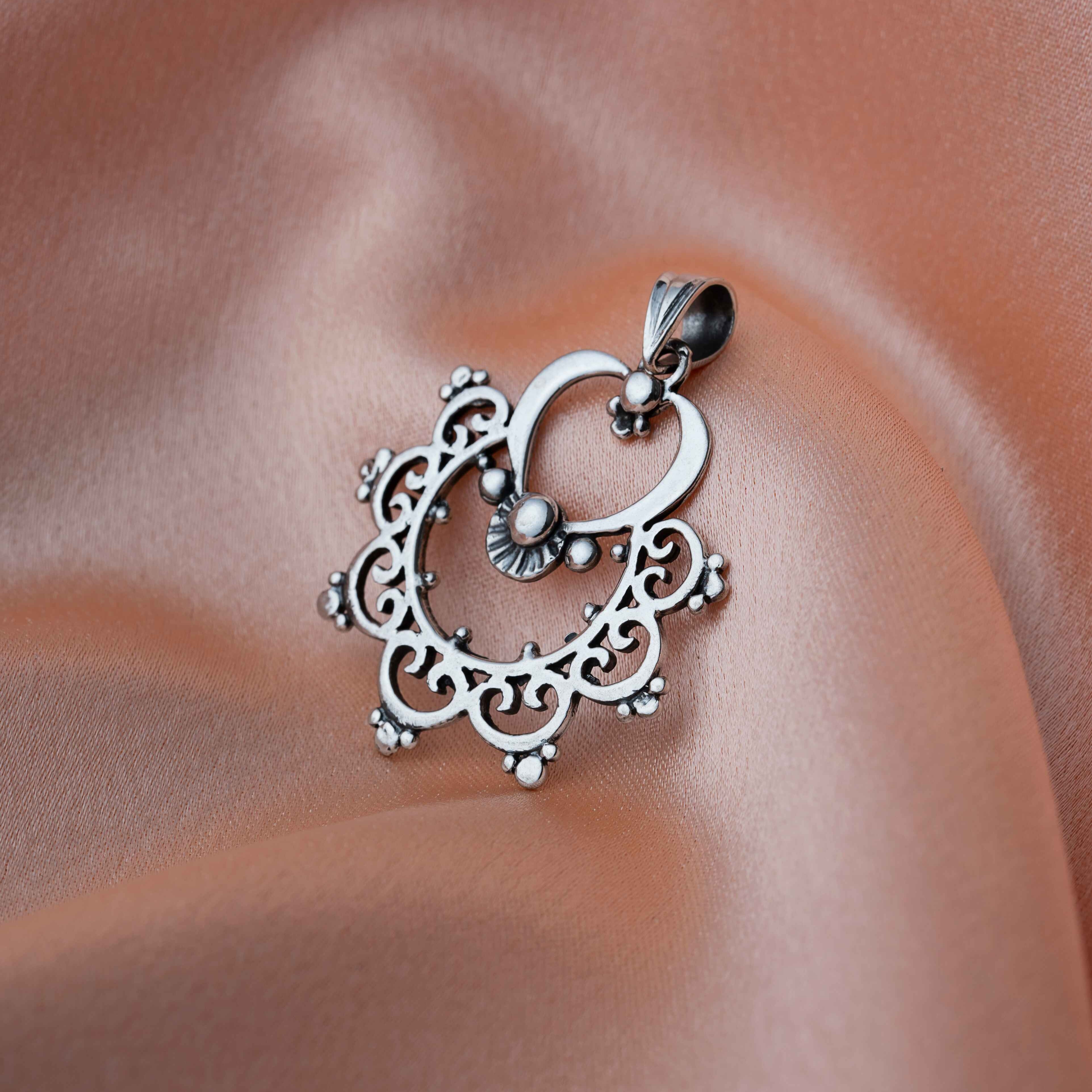 Swirl Pendant